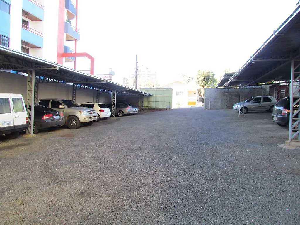 Almasty Hotel Chapecó 3*,